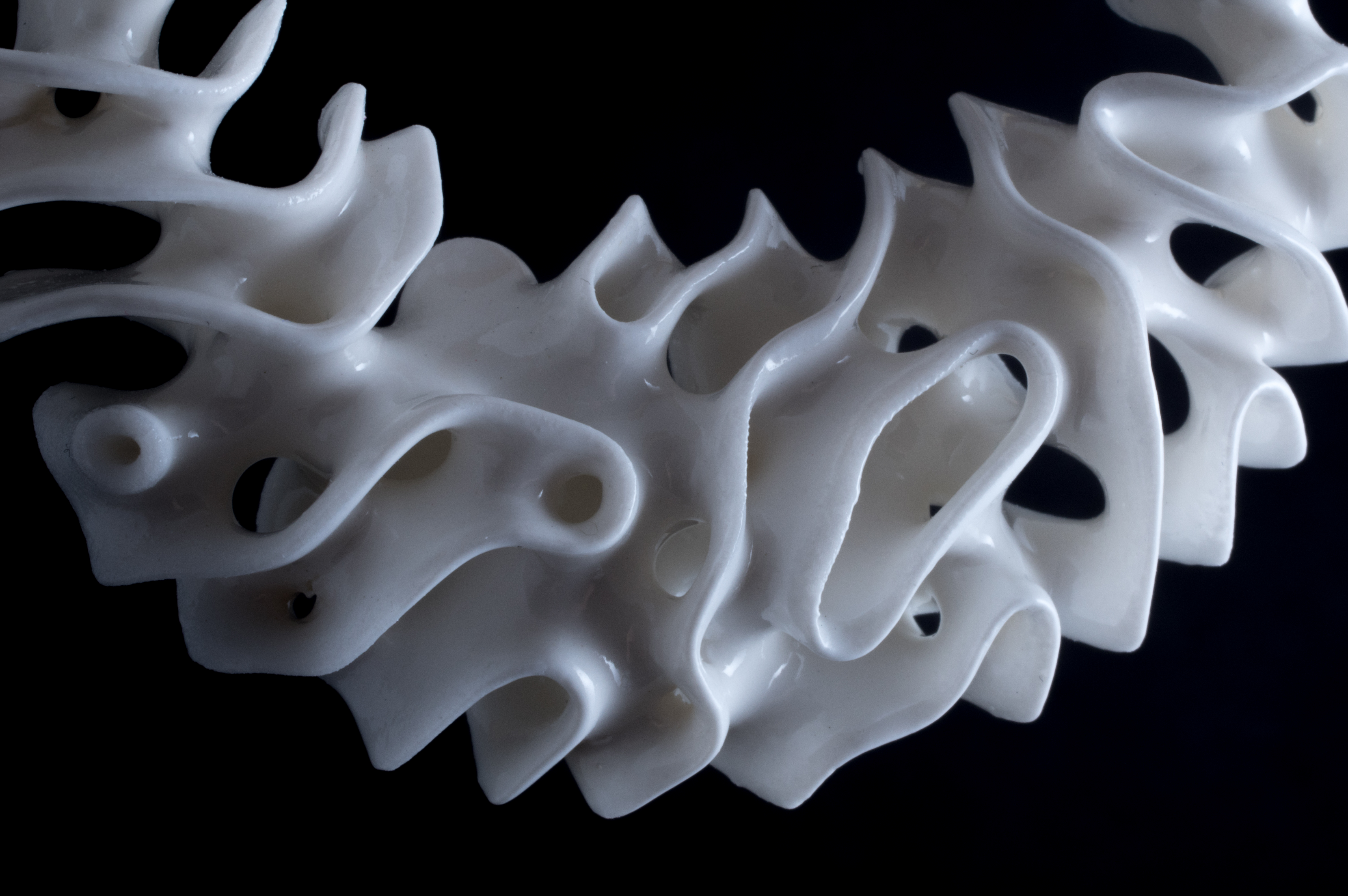 Porifera – 3D printed ceramic jewelry