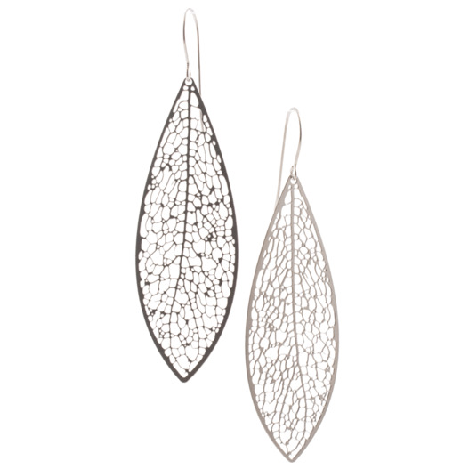 Single Reticulate Earring