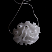 Oscula Ceramic Necklace